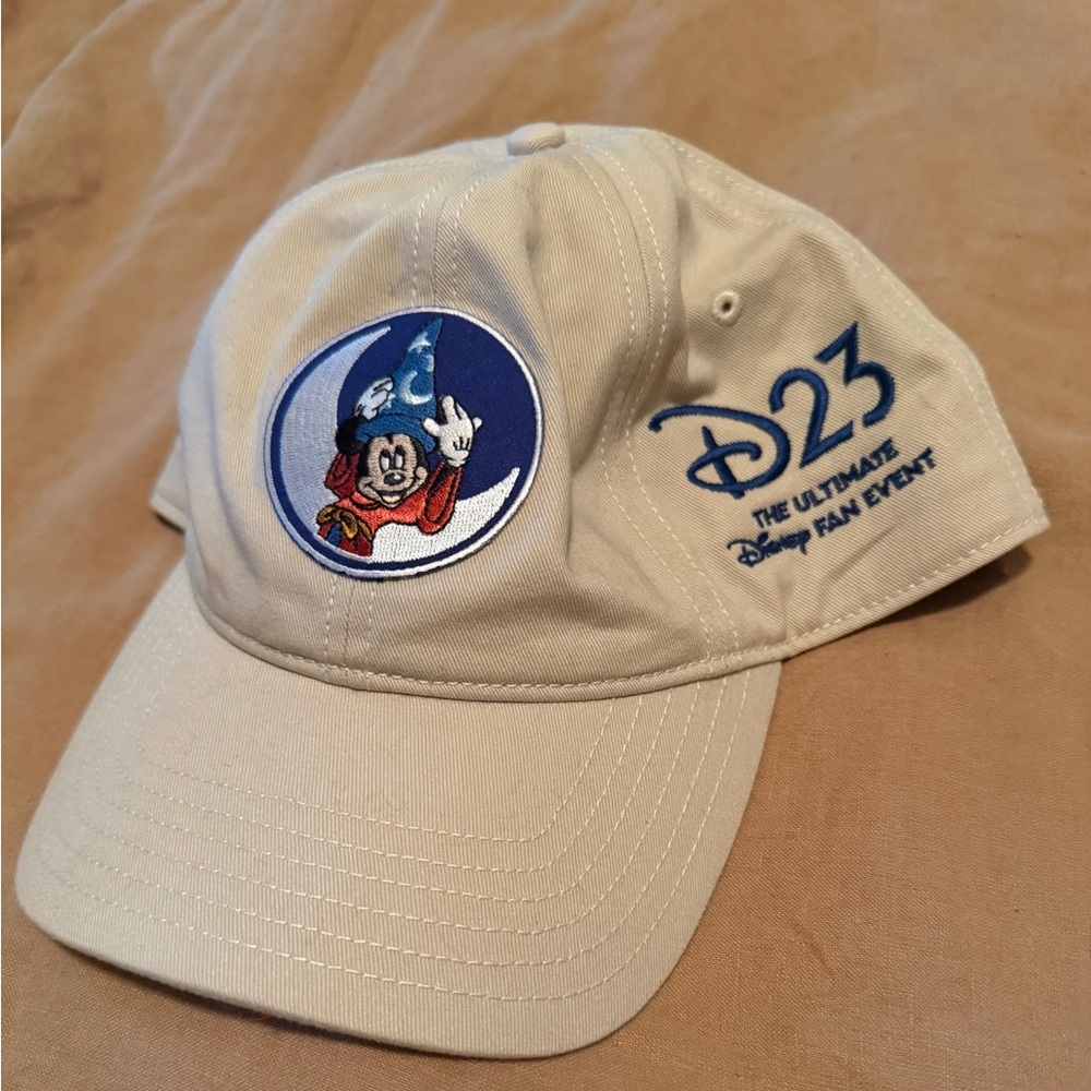 Disney 2024 D23 Expo Sorcerer Mickey Cap - Cream with Navy Tag